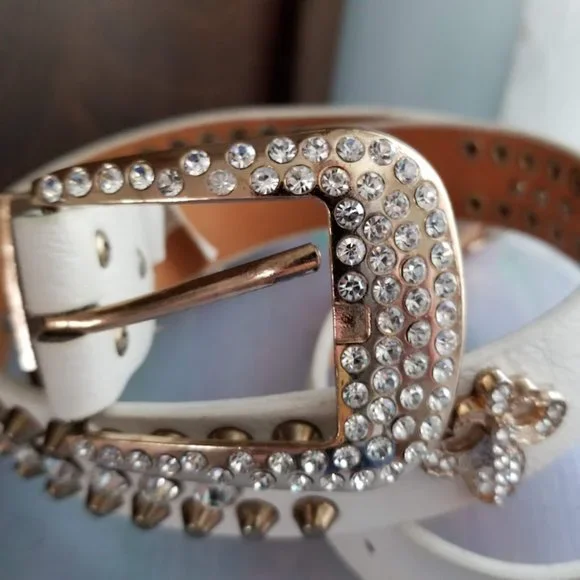 White Bling Gold Tone Studs Fluer De Lis Faux Leather Belt, Sz M / L Sparkle! - Picture 3 of 15
